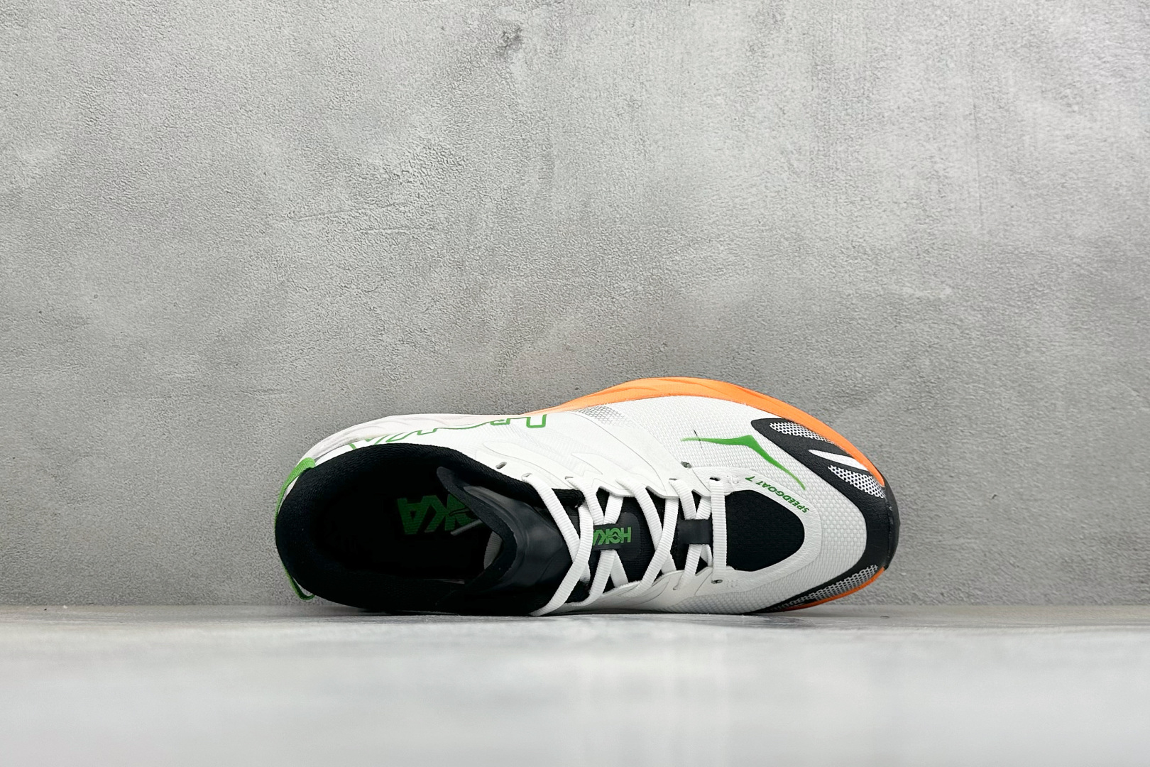 HOKA ONE ONE SPEEDGOAT 7 舒适百搭越野跑鞋 J-FRAME™M结构拥有专利认证,避免防过度内 旋 HOKA ONE ONE SPEEDGOAT 7 舒适百搭越野跑鞋 J-FRAME™M结构拥有专利认证,避免防过度内 旋