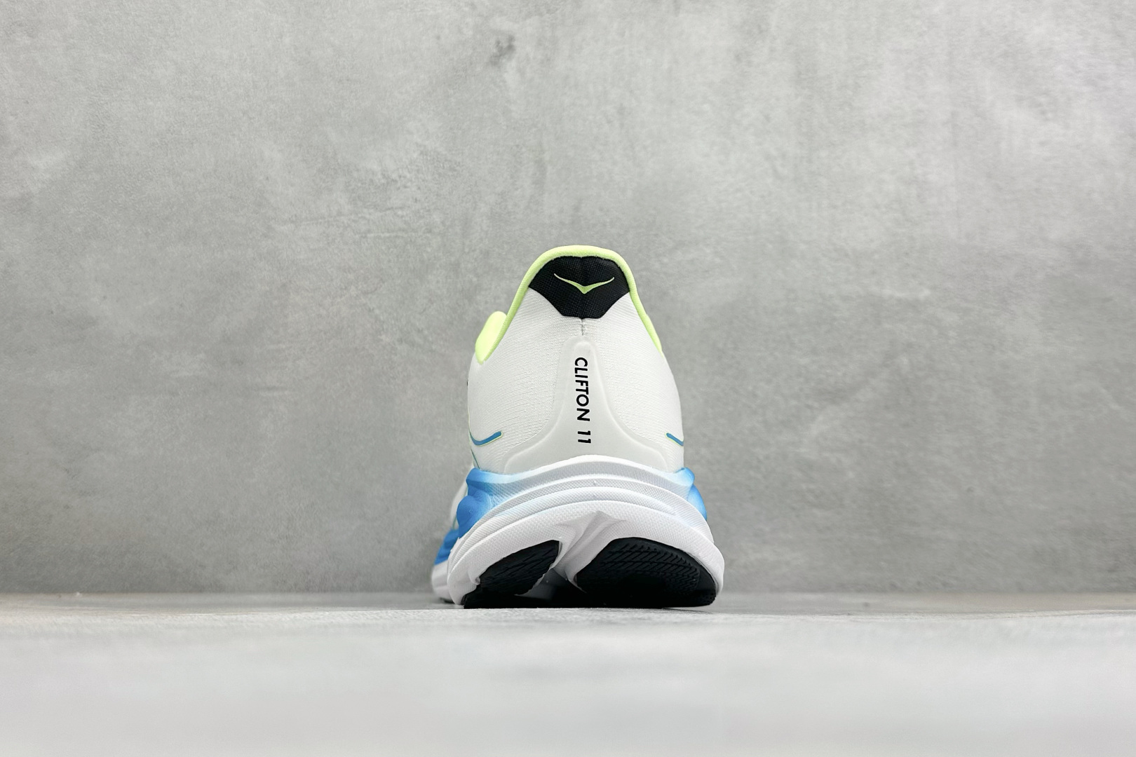 HOKA ONE ONE CLIFTON 11 轻盈缓震耐磨透气支撑 休闲跑步鞋 男女款HOKA Clifton 11专