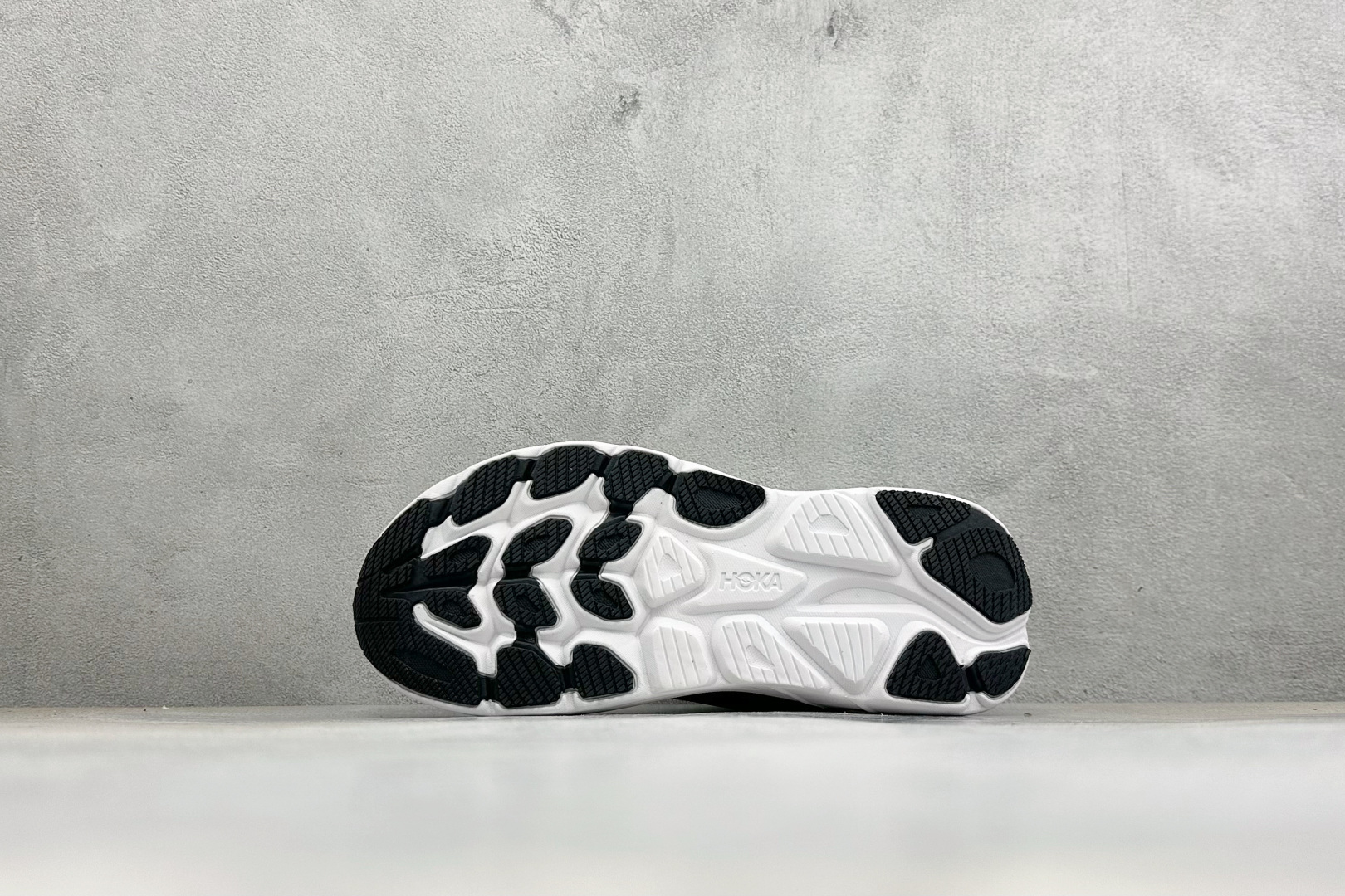 HOKA ONE ONE CLIFTON 11 轻盈缓震耐磨透气支撑 休闲跑步鞋 男女款HOKA Clifton 11专