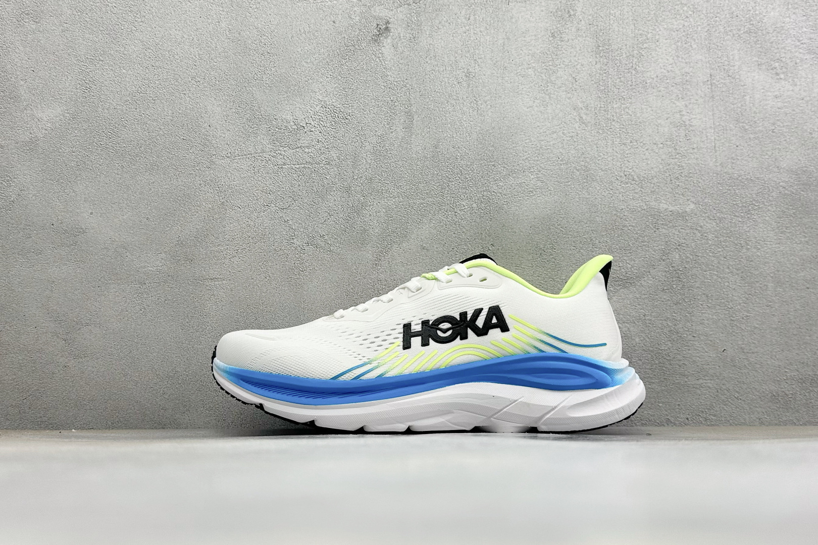 HOKA ONE ONE CLIFTON 11 轻盈缓震耐磨透气支撑 休闲跑步鞋 男女款HOKA Clifton 11专
