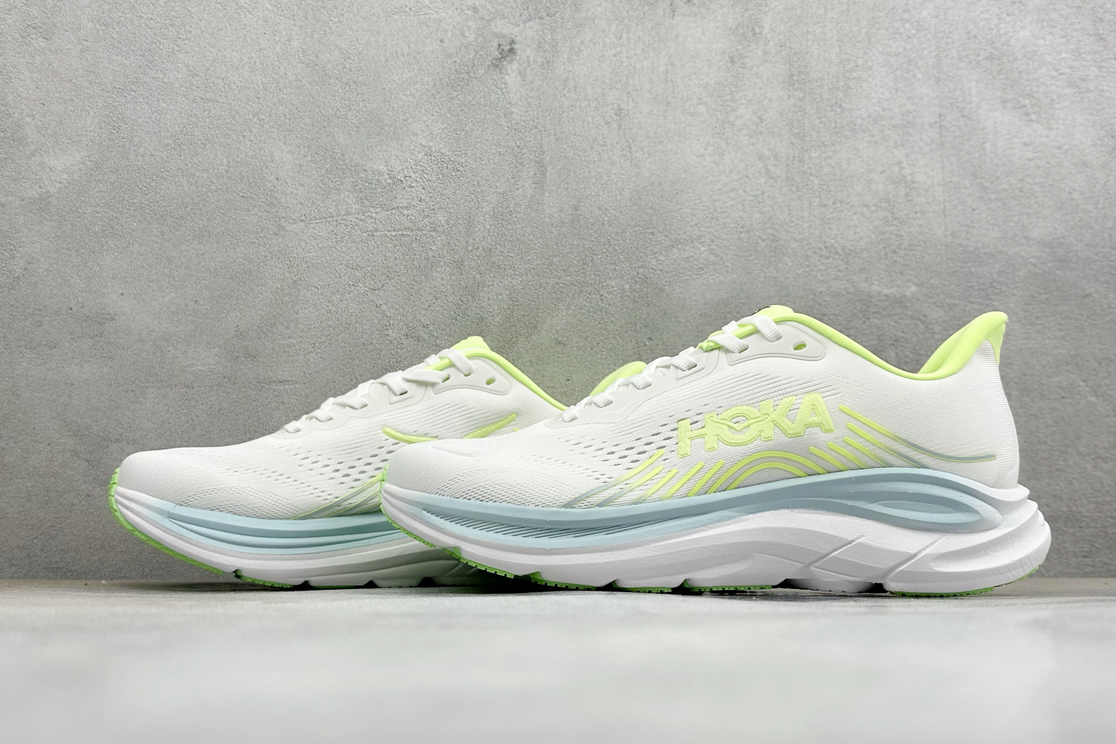 HOKA ONE ONE CLIFTON 11 轻盈缓震耐磨透气支撑 休闲跑步鞋 男女款HOKA Clifton 11专