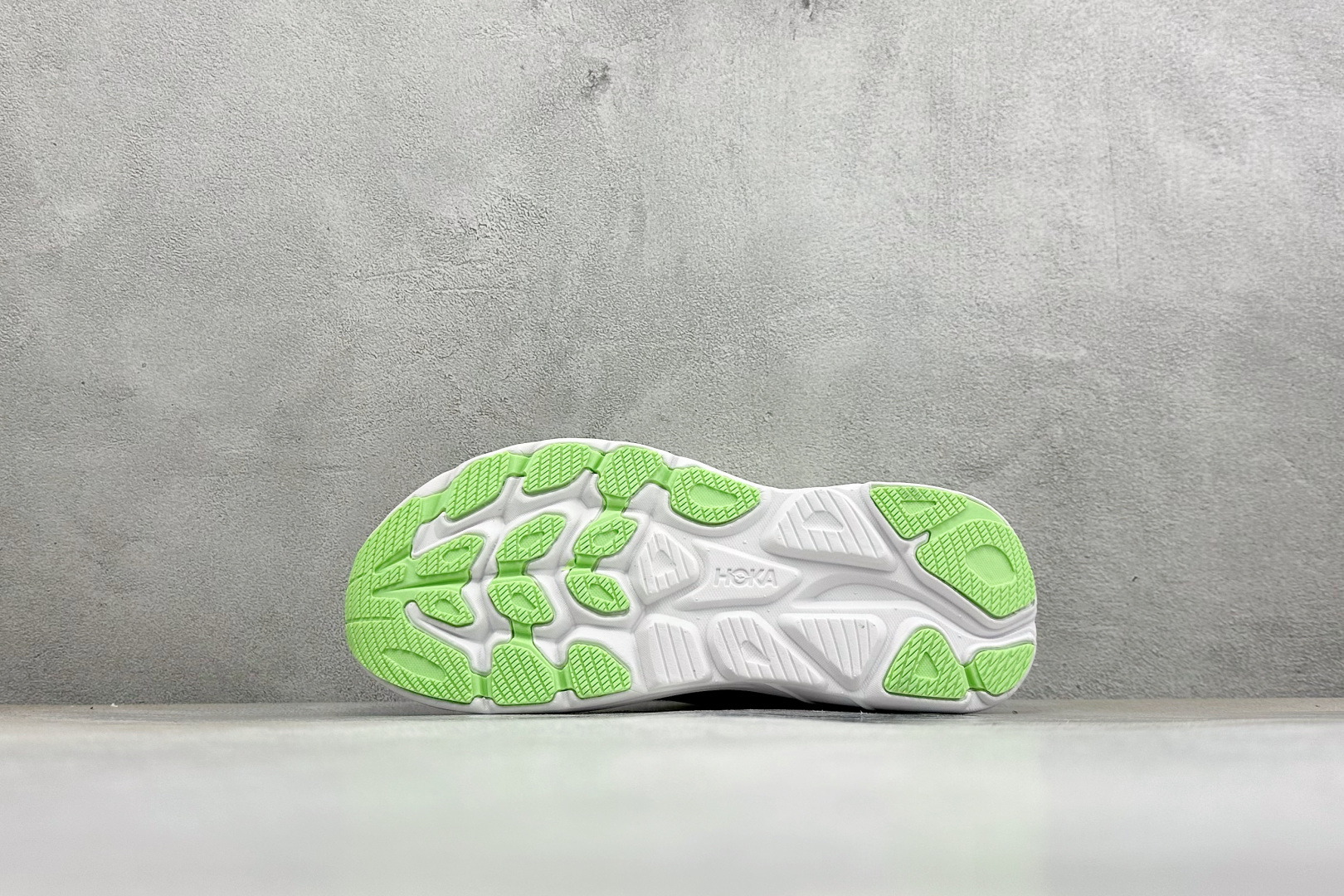 HOKA ONE ONE CLIFTON 11 轻盈缓震耐磨透气支撑 休闲跑步鞋 男女款HOKA Clifton 11专