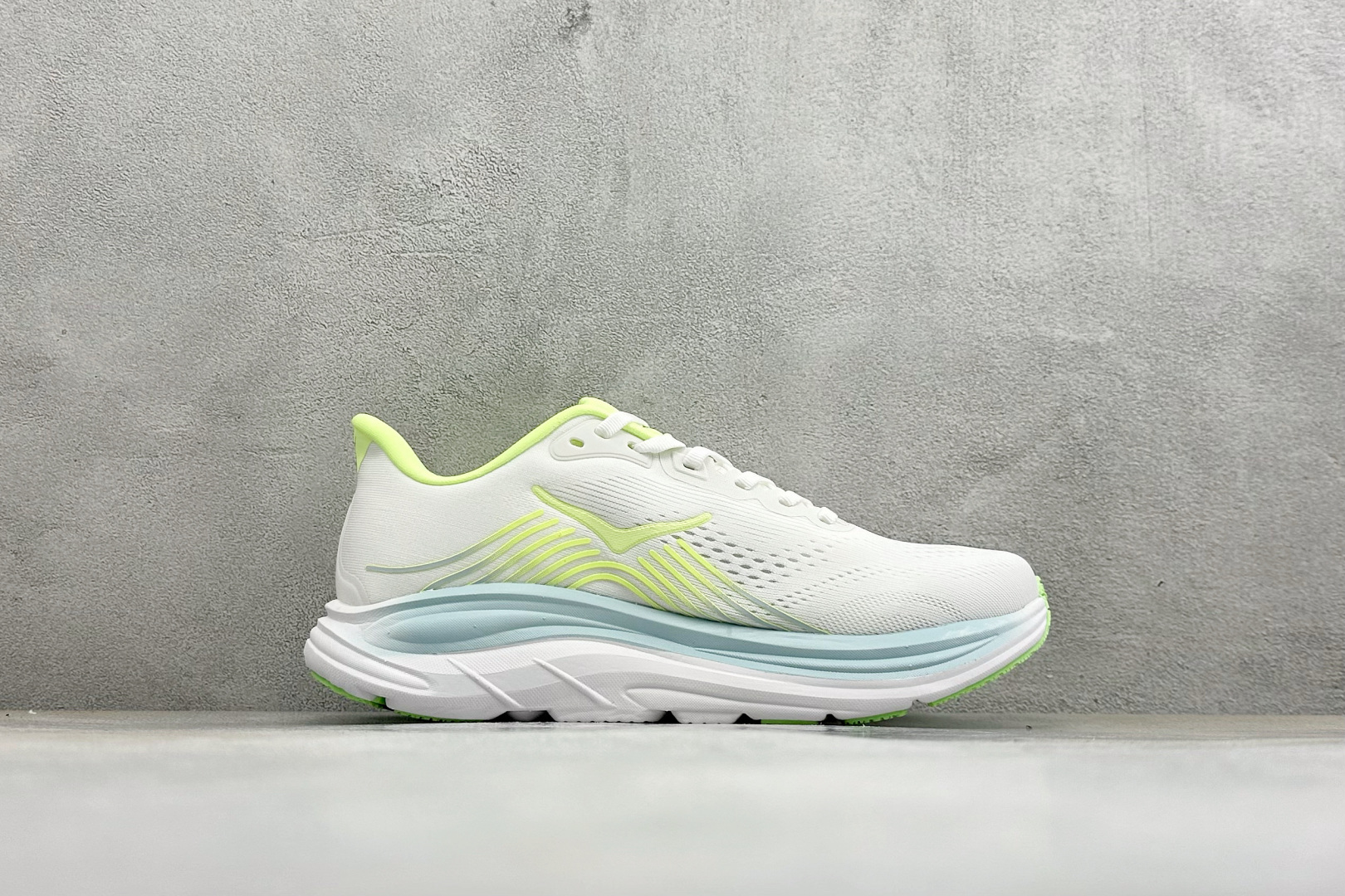 HOKA ONE ONE CLIFTON 11 轻盈缓震耐磨透气支撑 休闲跑步鞋 男女款HOKA Clifton 11专
