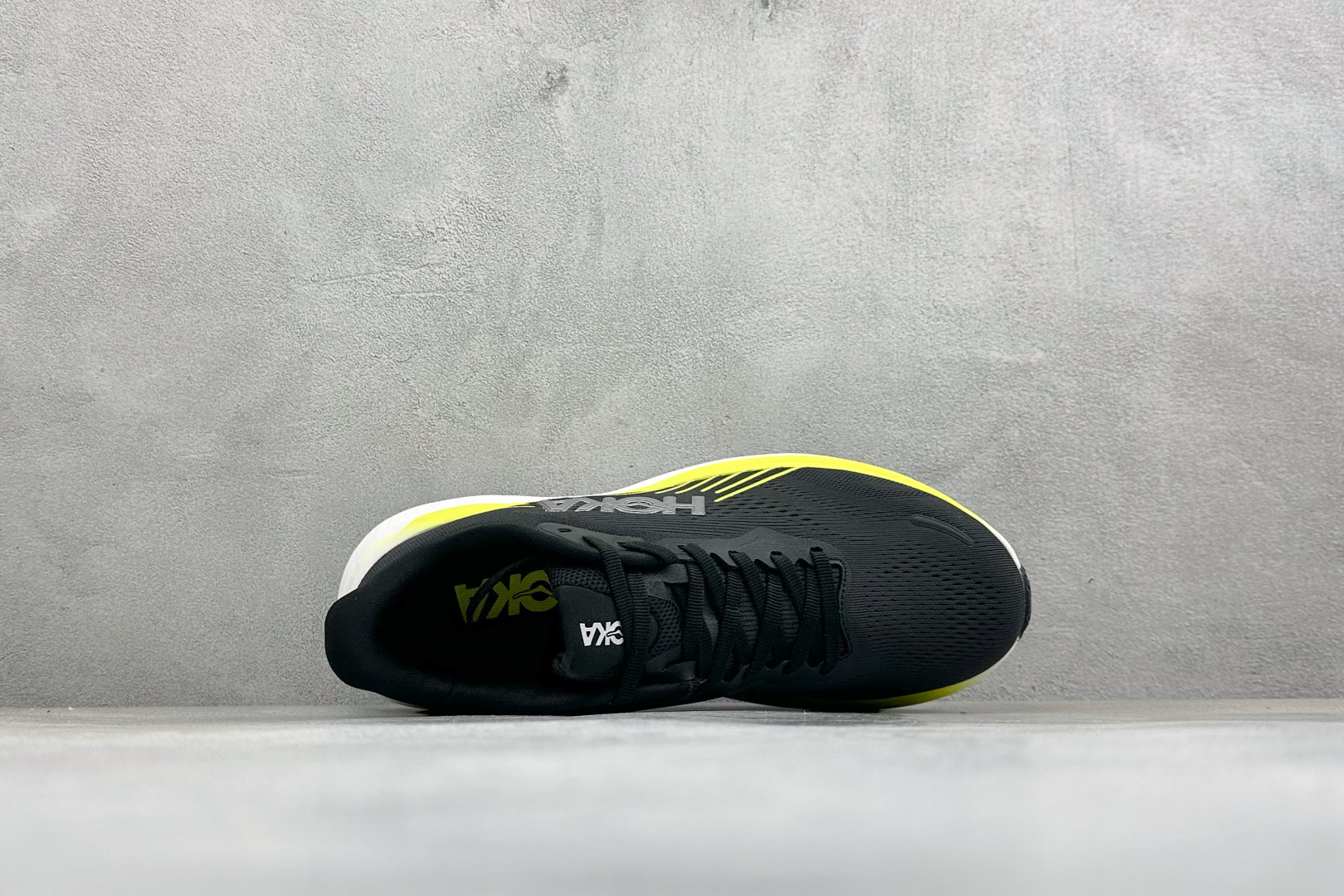 HOKA ONE ONE CLIFTON 11 轻盈缓震耐磨透气支撑 休闲跑步鞋 男女款HOKA Clifton 11专 HOKA ONE ONE CLIFTON 11 轻盈缓震耐磨透气支撑 休闲跑步鞋 男女款HOKA Clifton 11专