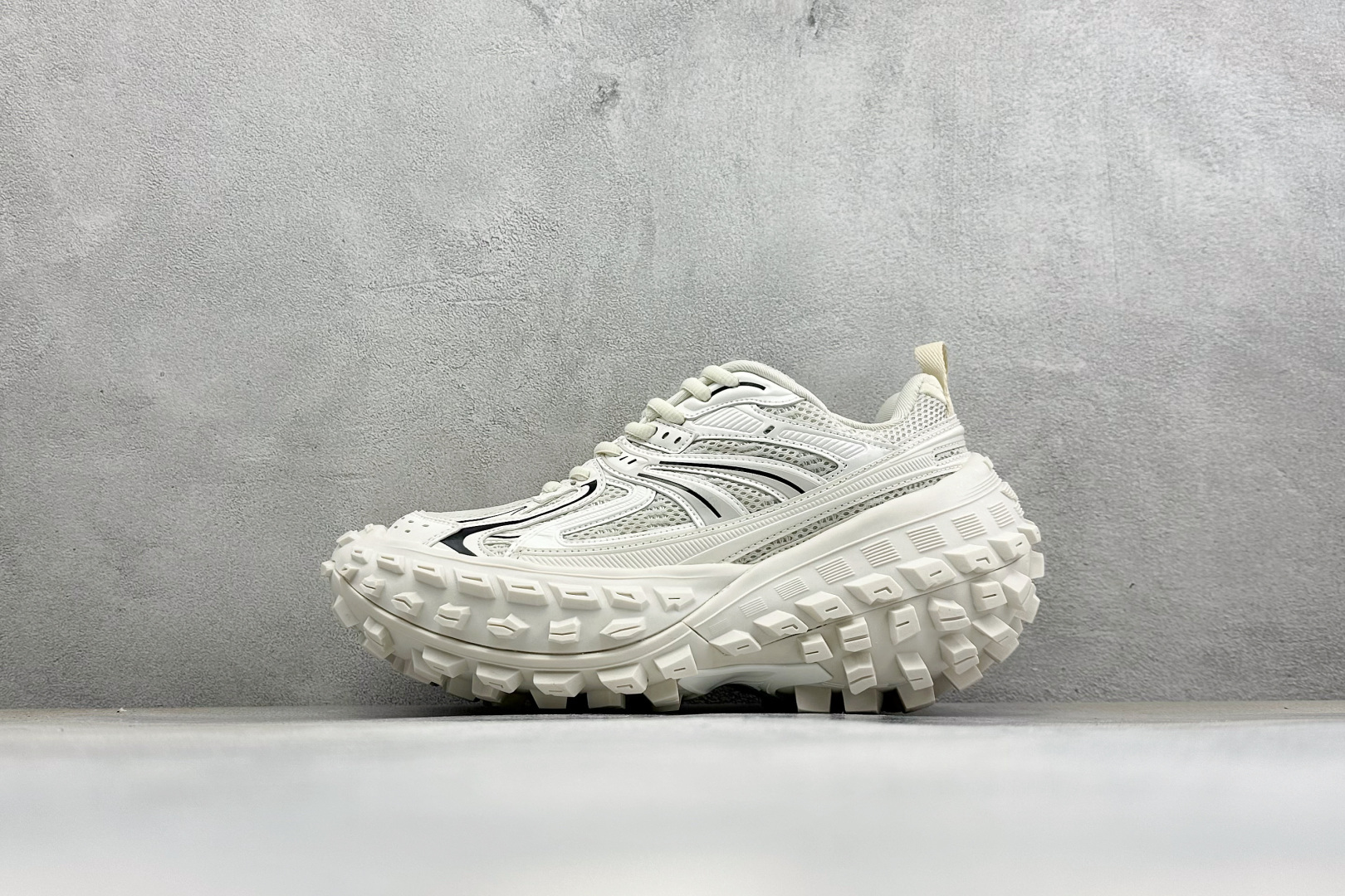 GOOD福利 Balenciaga 巴黎世家 Defender 复古老爹鞋轮胎鞋 顶级纯原配合工厂优势供应 专柜同步包装 GOOD福利 Balenciaga 巴黎世家 Defender 复古老爹鞋轮胎鞋 顶级纯原配合工厂优势供应 专柜同步包装