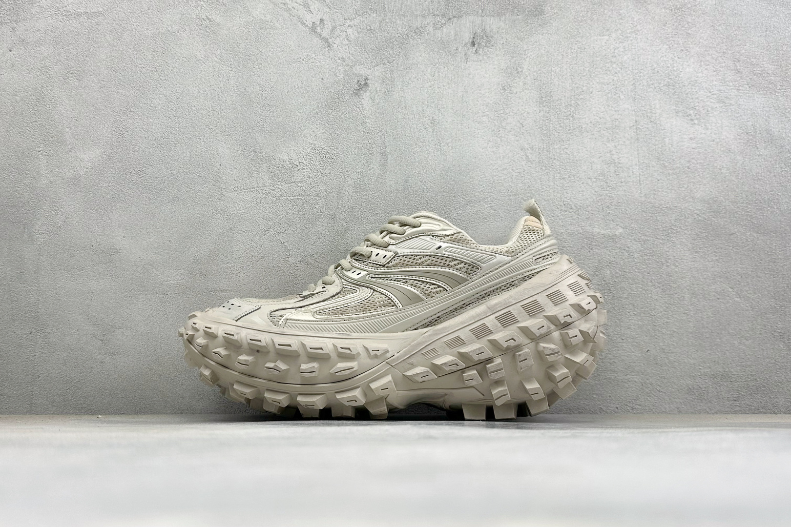 GOOD福利 Balenciaga 巴黎世家 Defender 复古老爹鞋轮胎鞋 顶级纯原配合工厂优势供应 专柜同步包装 GOOD福利 Balenciaga 巴黎世家 Defender 复古老爹鞋轮胎鞋 顶级纯原配合工厂优势供应 专柜同步包装
