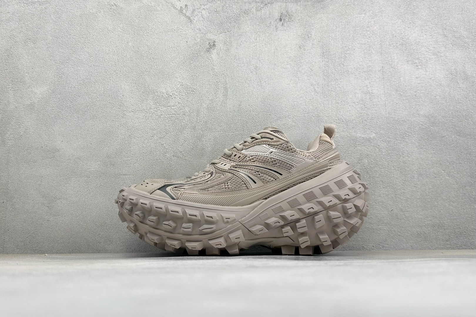 GOOD福利 Balenciaga 巴黎世家 Defender 复古老爹鞋轮胎鞋 顶级纯原配合工厂优势供应 专柜同步包装 GOOD福利 Balenciaga 巴黎世家 Defender 复古老爹鞋轮胎鞋 顶级纯原配合工厂优势供应 专柜同步包装