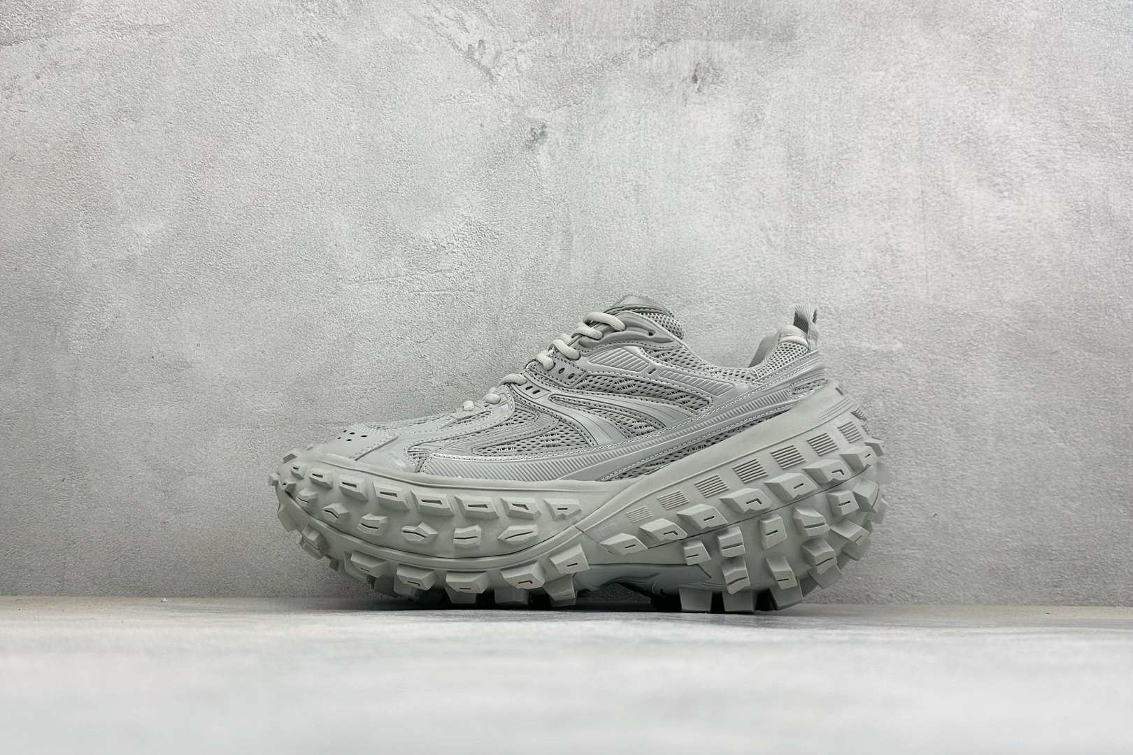 GOOD福利 Balenciaga 巴黎世家 Defender 复古老爹鞋轮胎鞋 顶级纯原配合工厂优势供应 专柜同步包装 GOOD福利 Balenciaga 巴黎世家 Defender 复古老爹鞋轮胎鞋 顶级纯原配合工厂优势供应 专柜同步包装