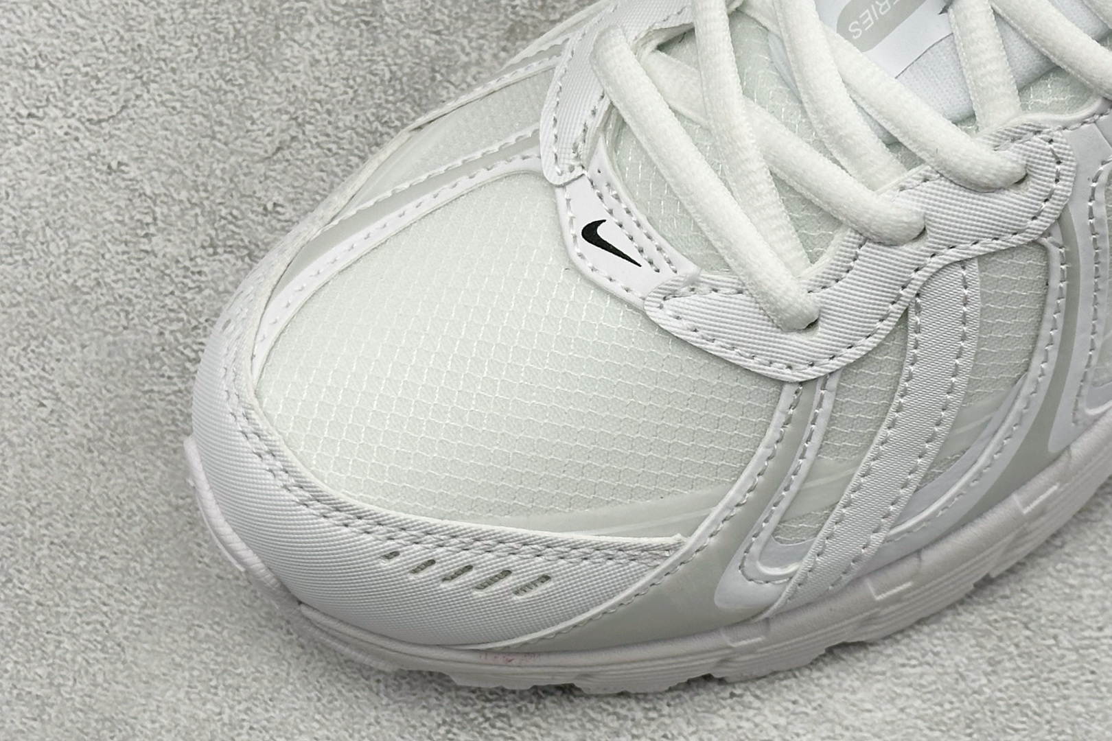 NIKE P-9000 复古休闲 耐克 低帮休闲城市通勤跑步鞋 货号: IZ4751-222 尺码: 36-45没半码 