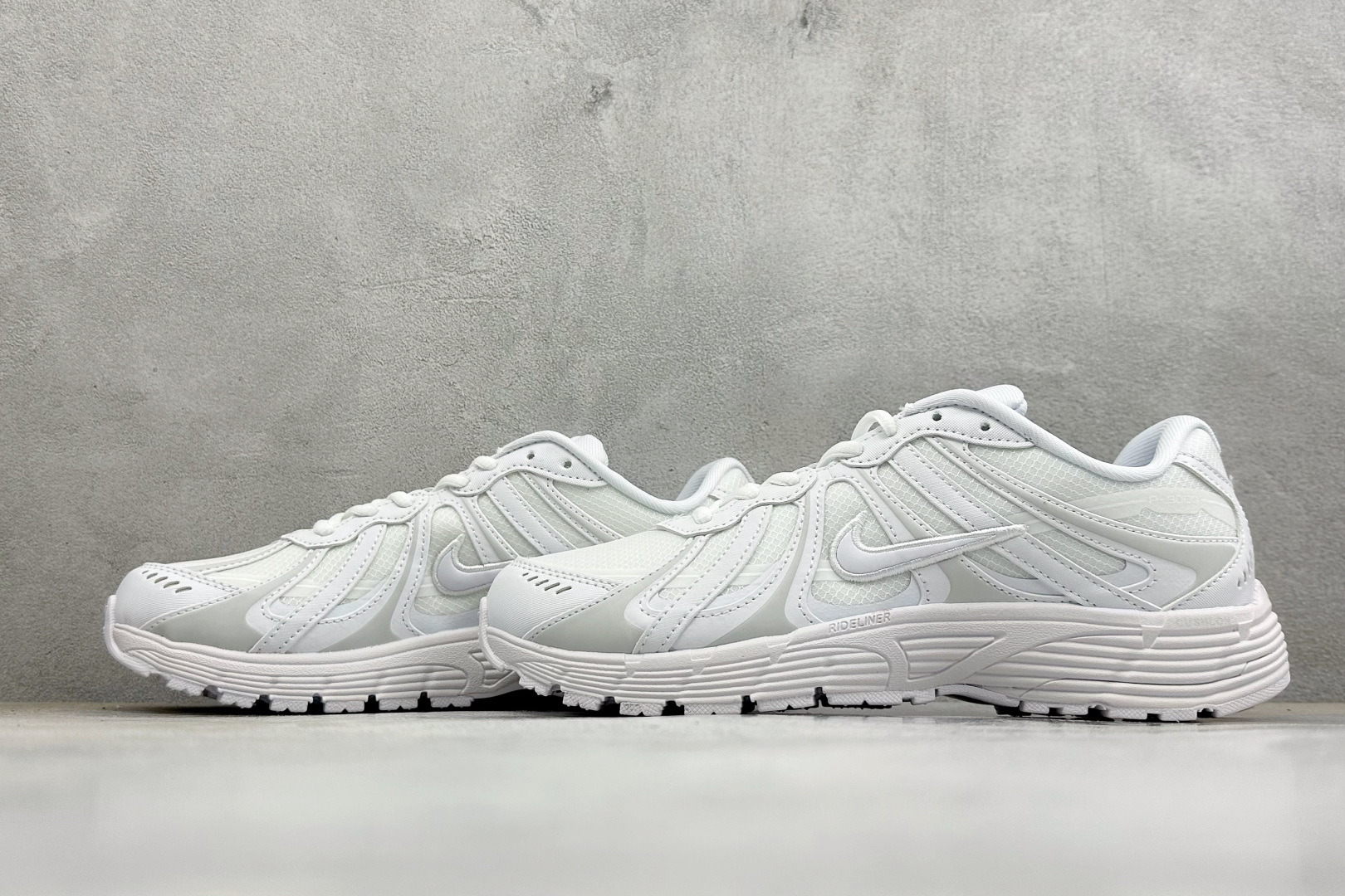 NIKE P-9000 复古休闲 耐克 低帮休闲城市通勤跑步鞋 货号: IZ4751-222 尺码: 36-45没半码 