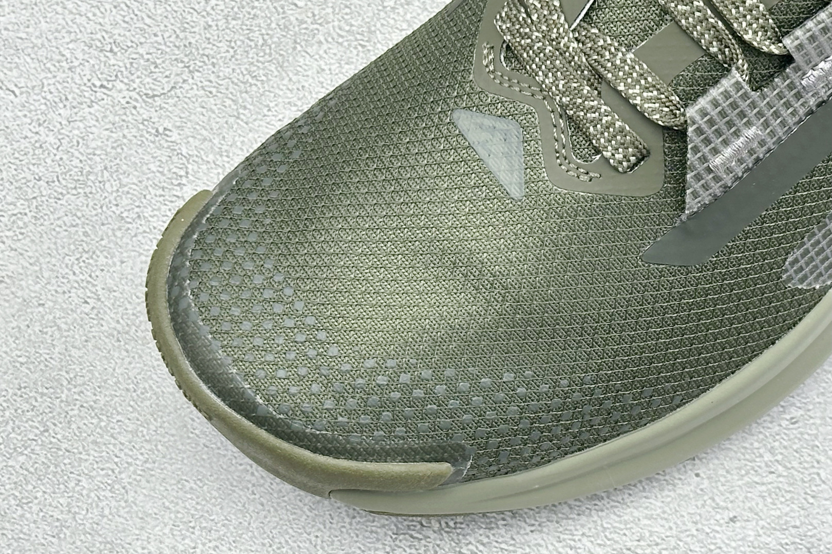 XM版Nike REACTX PEGASUS TRAIL 5 GTX 越野跑步鞋 兼顾迅疾外观和稳固脚感 后跟覆面和中足 XM版Nike REACTX PEGASUS TRAIL 5 GTX 越野跑步鞋 兼顾迅疾外观和稳固脚感 后跟覆面和中足
