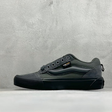 Vans Knu Skool Cordura 黑灰 美式复古滑板休闲胖胖面包鞋 鞋面采用Cordura耐磨织物拼接翻毛皮 Vans Knu Skool Cordura 黑灰 美式复古滑板休闲胖胖面包鞋 鞋面采用Cordura耐磨织物拼接翻毛皮