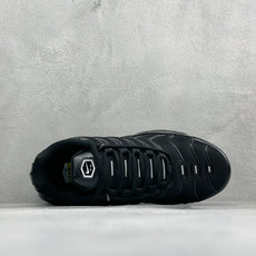 NK Air Max Plus TN 复古气垫跑鞋 大厂出品 多道QC标准品控质检 整体配色采用撞色妆点 鞋面网眼布和皮 NK Air Max Plus TN 复古气垫跑鞋 大厂出品 多道QC标准品控质检 整体配色采用撞色妆点 鞋面网眼布和皮