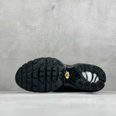 NK Air Max Plus TN 复古气垫跑鞋 大厂出品 多道QC标准品控质检 整体配色采用撞色妆点 鞋面网眼布和皮 NK Air Max Plus TN 复古气垫跑鞋 大厂出品 多道QC标准品控质检 整体配色采用撞色妆点 鞋面网眼布和皮