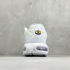 NK Air Max Plus TN 复古气垫跑鞋 大厂出品 多道QC标准品控质检 整体配色采用撞色妆点 鞋面网眼布和皮 NK Air Max Plus TN 复古气垫跑鞋 大厂出品 多道QC标准品控质检 整体配色采用撞色妆点 鞋面网眼布和皮