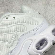 NK Air Max Plus TN 复古气垫跑鞋 大厂出品 多道QC标准品控质检 整体配色采用撞色妆点 鞋面网眼布和皮 NK Air Max Plus TN 复古气垫跑鞋 大厂出品 多道QC标准品控质检 整体配色采用撞色妆点 鞋面网眼布和皮