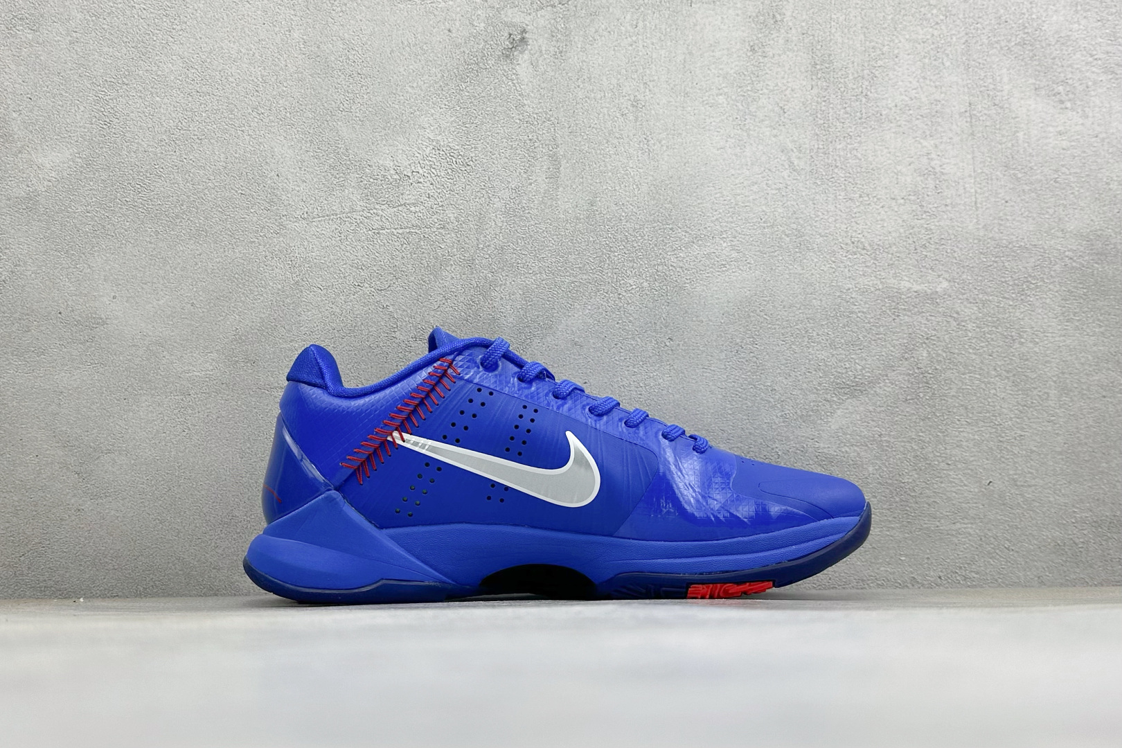 CK版Nk Zoom Kobe V Protro 科比5代 专业实战篮球鞋 货号:IO6256-400 尺码:40 40 CK版Nk Zoom Kobe V Protro 科比5代 专业实战篮球鞋 货号:IO6256-400 尺码:40 40
