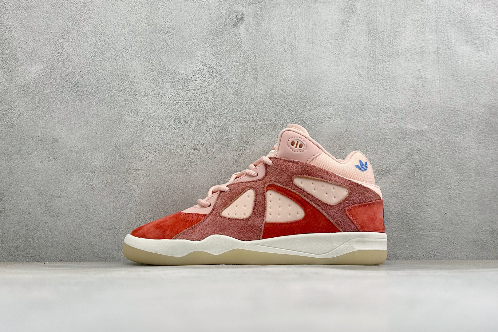 HZ版Adidas x Bad Bunny Badbo 1.0 阿迪达斯经典百搭篮球鞋 货号：JS3885 尺码：36 