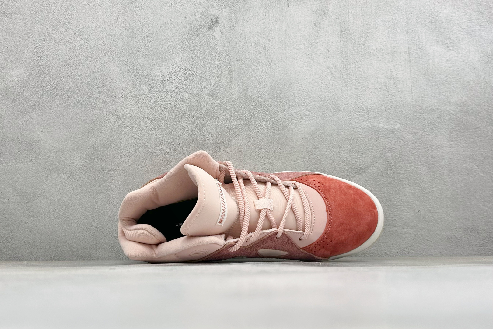 HZ版Adidas x Bad Bunny Badbo 1.0 阿迪达斯经典百搭篮球鞋 货号：JS3885 尺码：36 