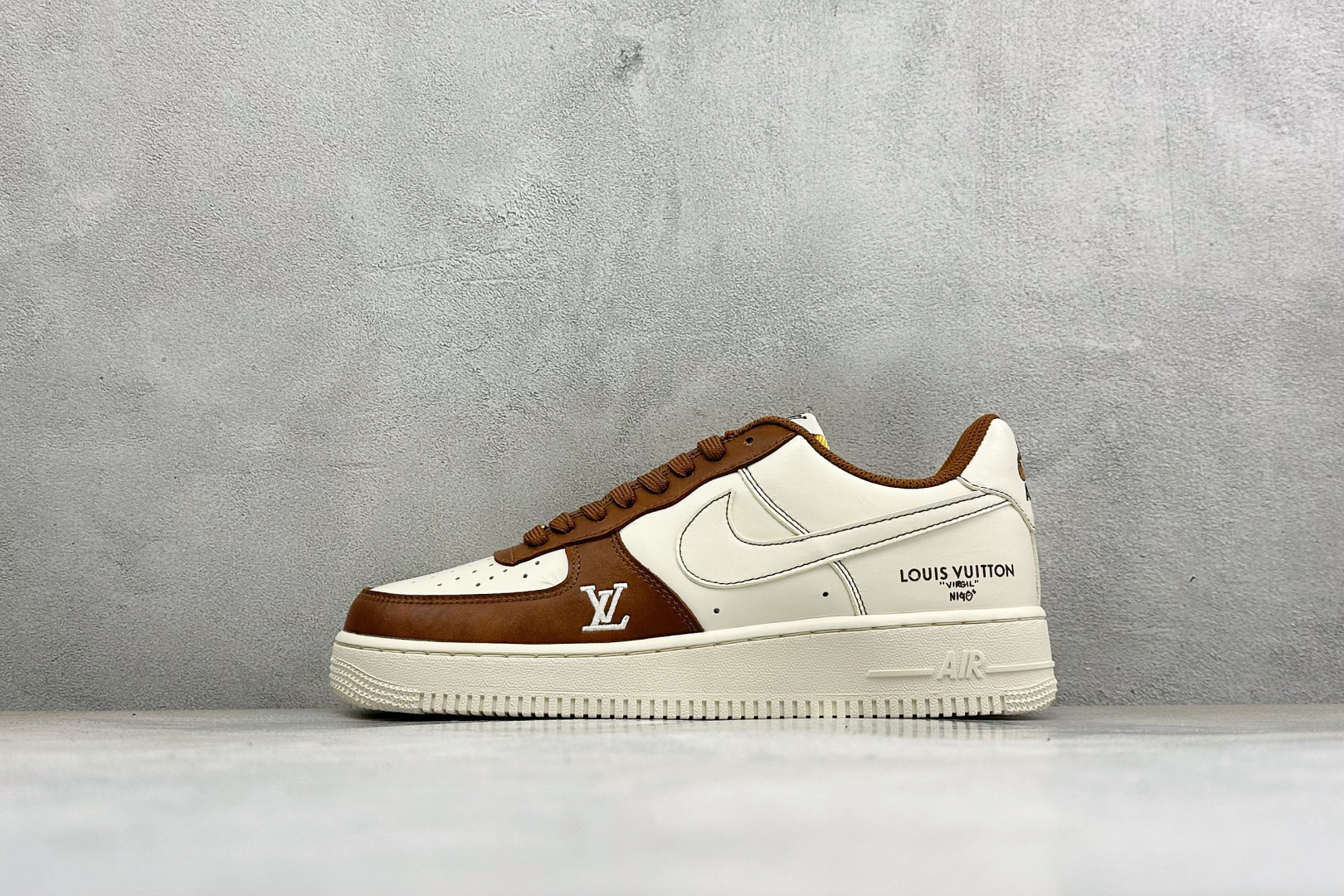 福利特价 Nike Air Force 1'07 Low 联名款 空军一号低帮休闲板鞋 #原楦原纸板 纯正空军版型 内置