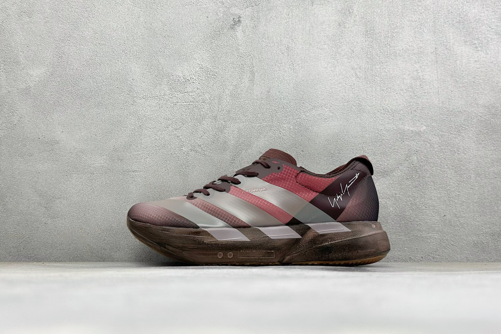 Y-3 x Adidas Adizero Adios 4 阿迪透气轻盈低帮跑步鞋 货号：KI7791 尺码：36 36.