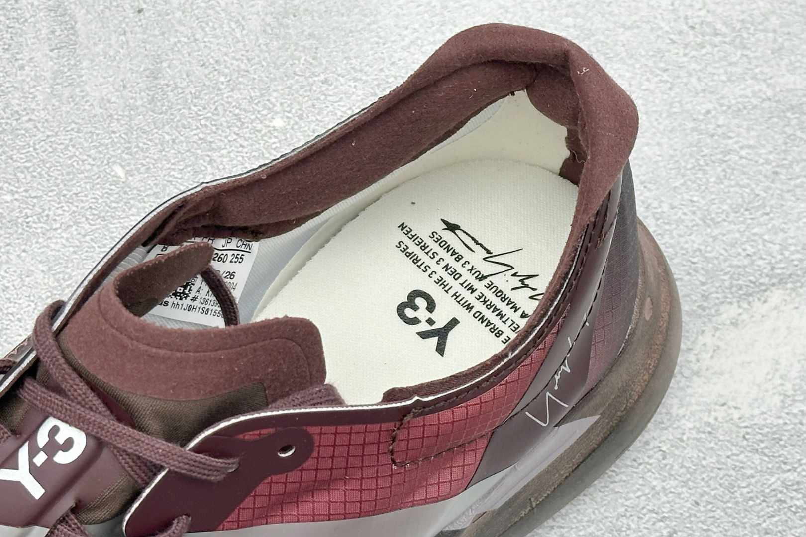 Y-3 x Adidas Adizero Adios 4 阿迪透气轻盈低帮跑步鞋 货号：KI7791 尺码：36 36.