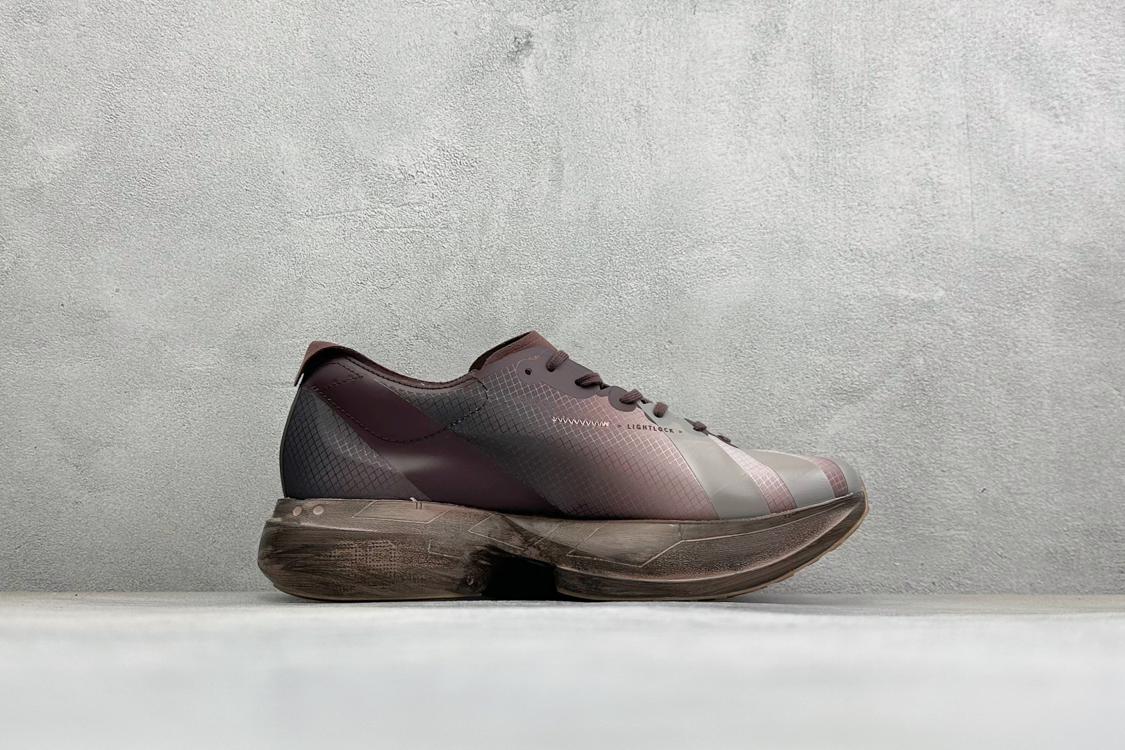 Y-3 x Adidas Adizero Adios 4 阿迪透气轻盈低帮跑步鞋 货号：KI7791 尺码：36 36.