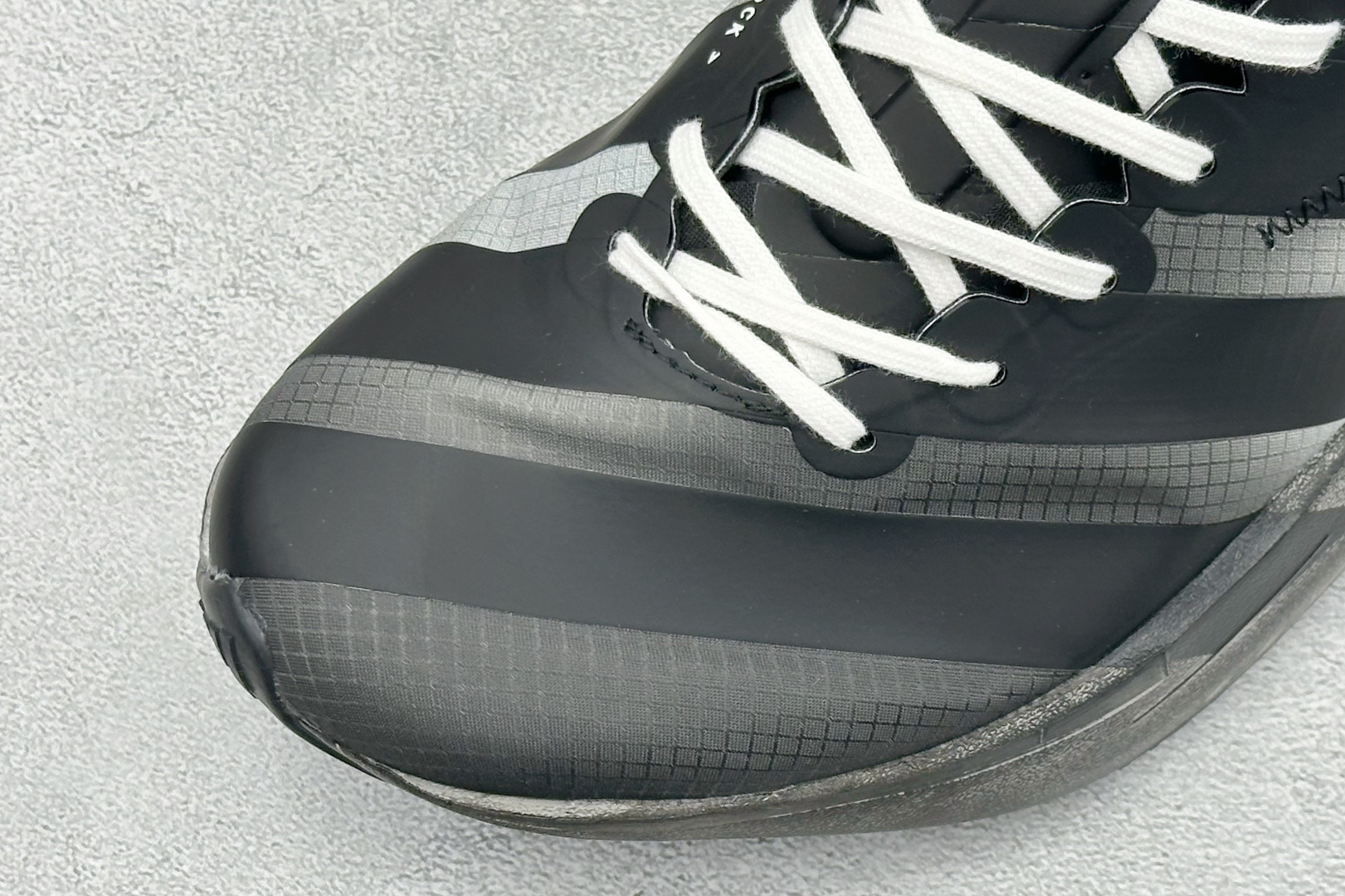 Y-3 x Adidas Adizero Adios 4 阿迪透气轻盈低帮跑步鞋 货号:KI7128 尺码:36 36. Y-3 x Adidas Adizero Adios 4 阿迪透气轻盈低帮跑步鞋 货号:KI7128 尺码:36 36.