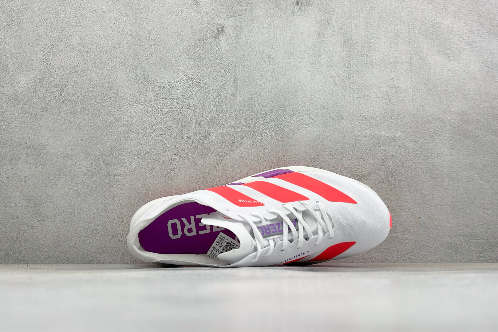 Y-3 x Adidas Adizero Adios 4 阿迪透气轻盈低帮跑步鞋 货号：KZ9020 尺码：36 36.
