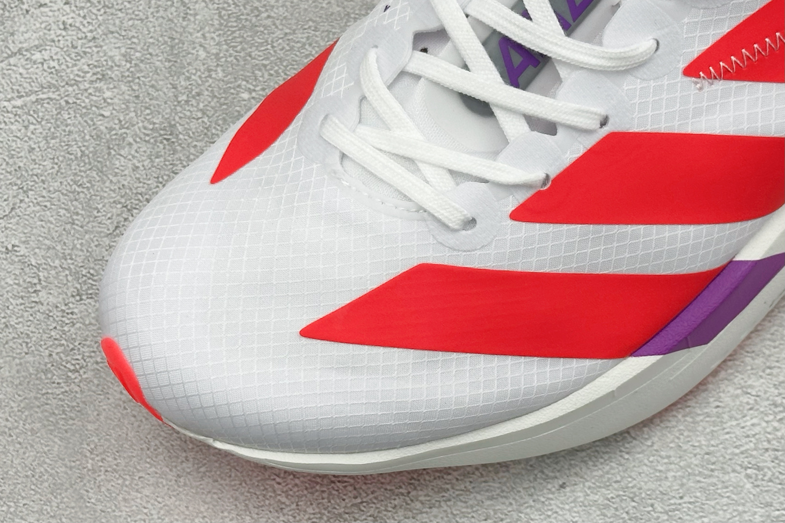 Y-3 x Adidas Adizero Adios 4 阿迪透气轻盈低帮跑步鞋 货号：KZ9020 尺码：36 36.