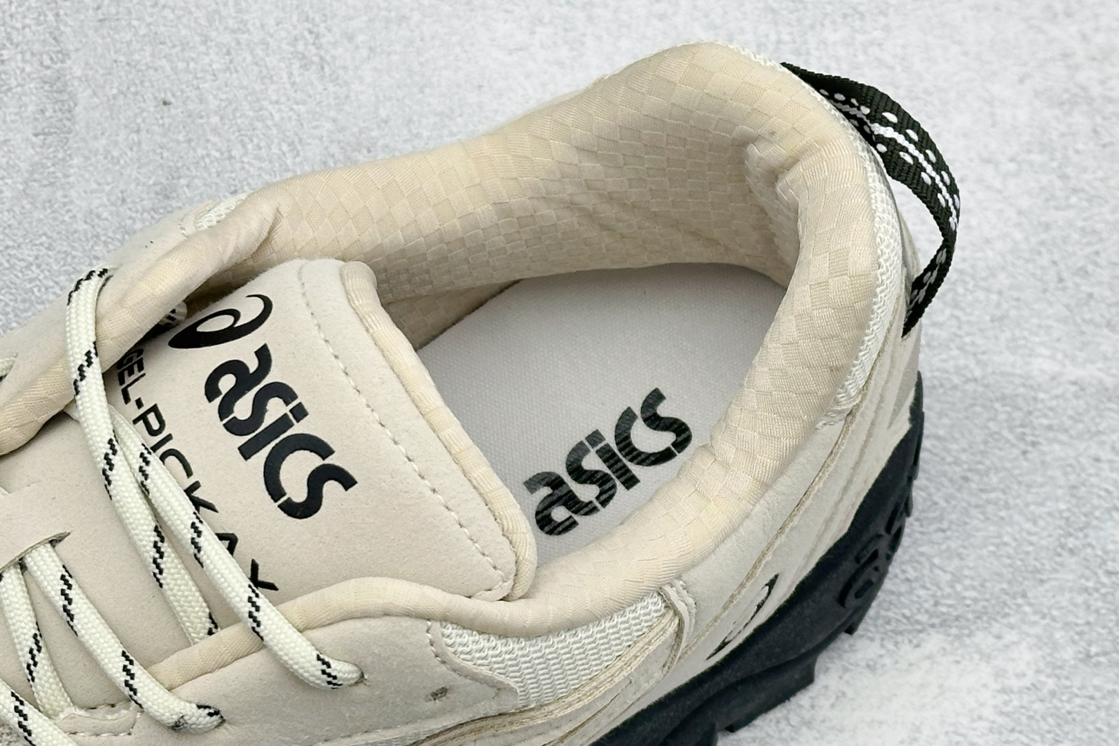 福利特价 Asics Gel-Pickax 亚瑟士 登山徒步 户外运动平衡减震 抗冲击支撑 防滑耐磨平衡轻便 户外功能鞋 福利特价 Asics Gel-Pickax 亚瑟士 登山徒步 户外运动平衡减震 抗冲击支撑 防滑耐磨平衡轻便 户外功能鞋