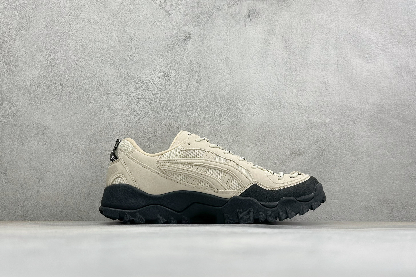 福利特价 Asics Gel-Pickax 亚瑟士 登山徒步 户外运动平衡减震 抗冲击支撑 防滑耐磨平衡轻便 户外功能鞋 福利特价 Asics Gel-Pickax 亚瑟士 登山徒步 户外运动平衡减震 抗冲击支撑 防滑耐磨平衡轻便 户外功能鞋