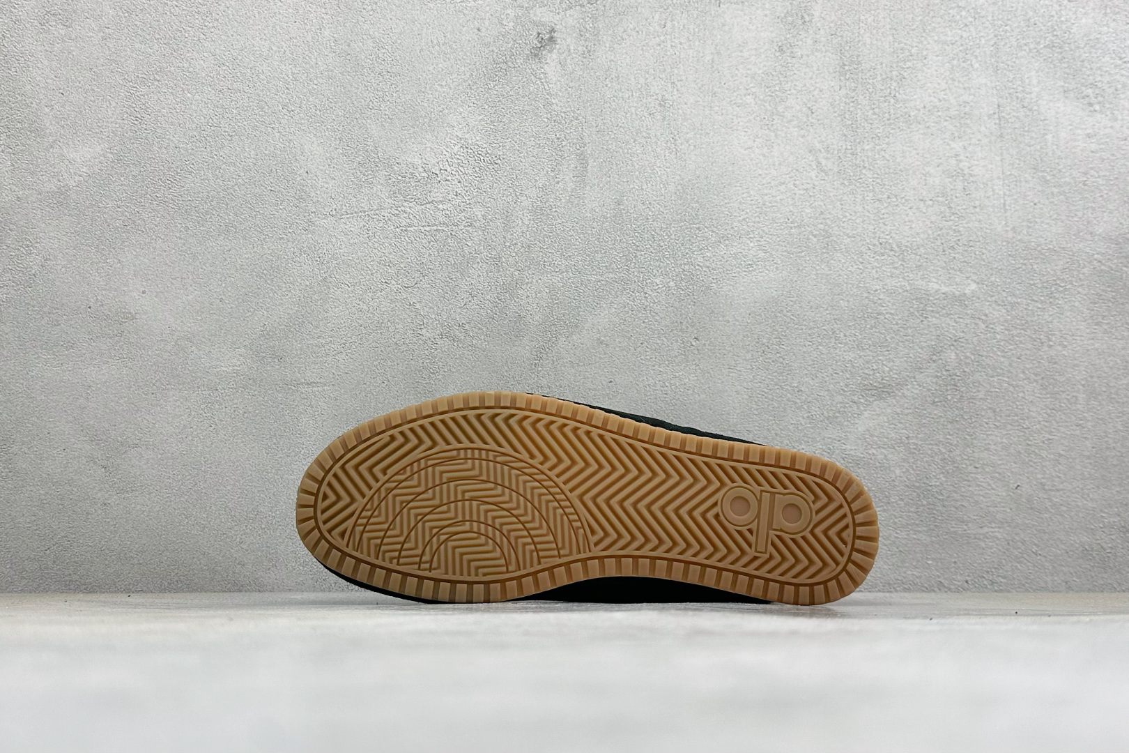 S2版Alo Yoga Sunset Sneaker 薄底徳训生活休闲鞋 #采用柔软翻毛皮鞋面+贴合脚型的记忆鞋垫,鞋 S2版Alo Yoga Sunset Sneaker 薄底徳训生活休闲鞋 #采用柔软翻毛皮鞋面+贴合脚型的记忆鞋垫,鞋