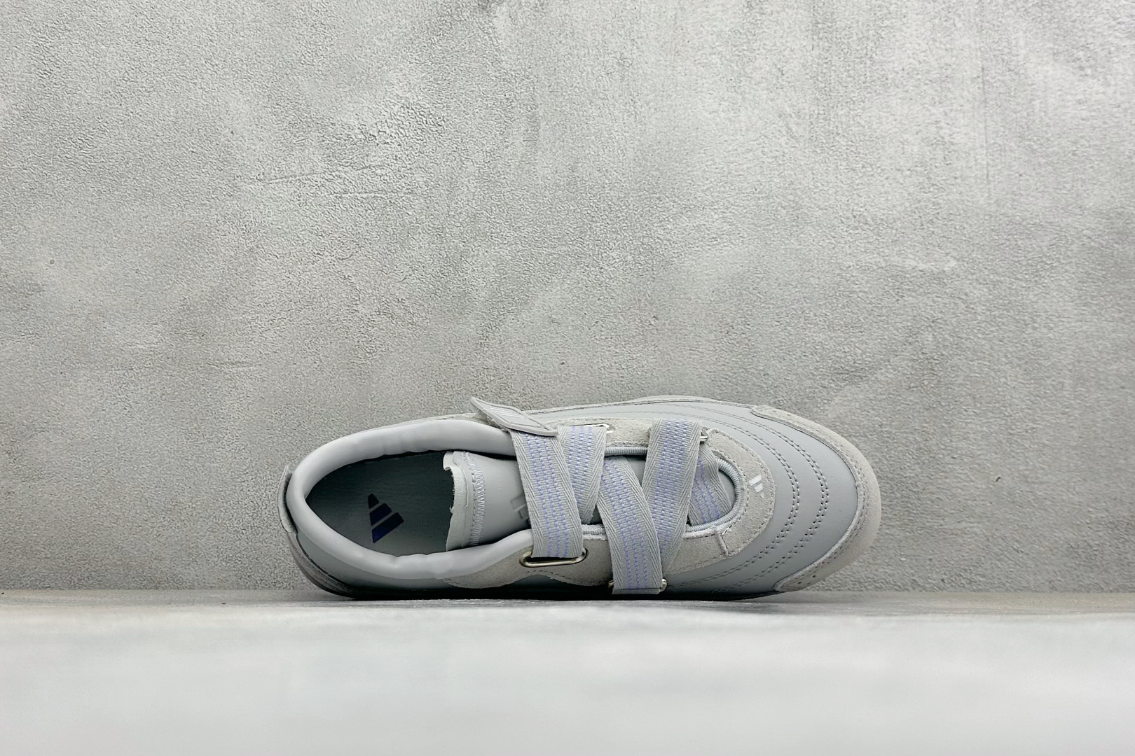 终端放店 XH版Adidas Urban Reverie 阿迪舒适时尚魔术贴防滑耐磨生活休闲鞋  货号：JQ9391 尺