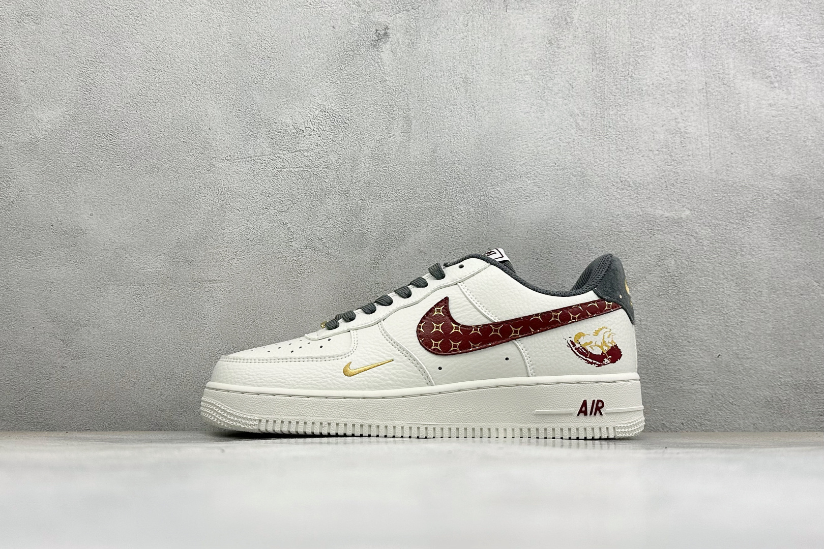 福利特价 Nike Air Force 1'07 Low 联名款 空军一号低帮休闲板鞋 #原楦原纸板 纯正空军版型 内置