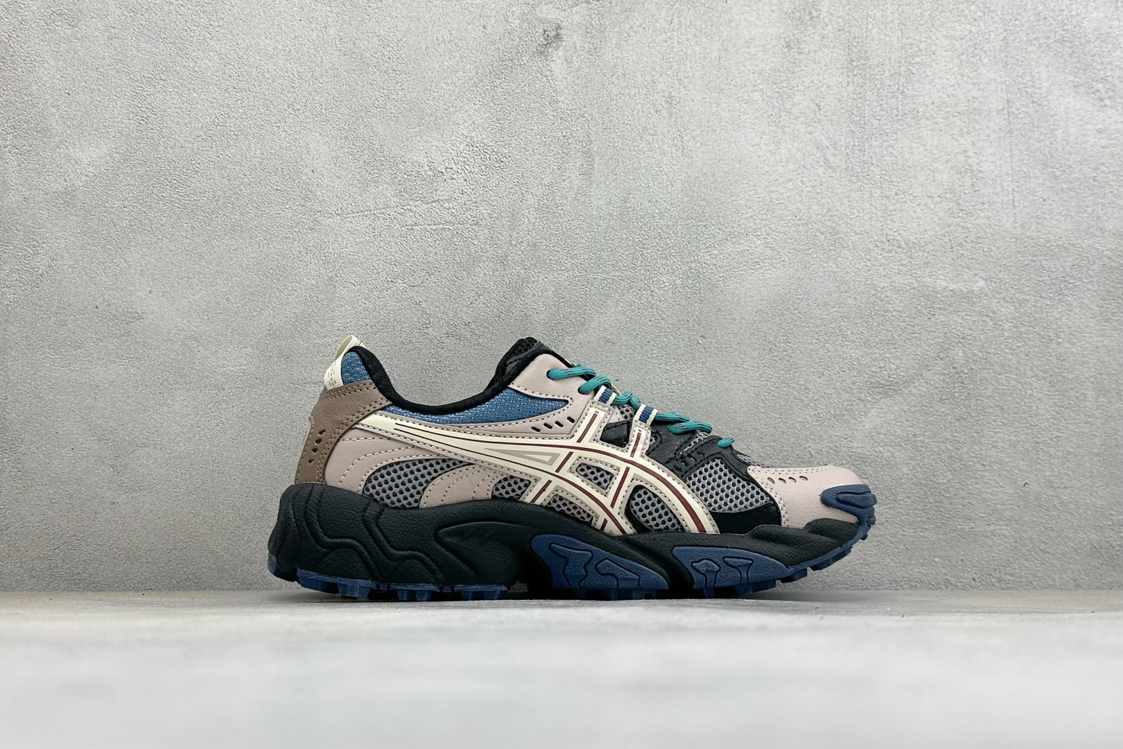 YD版Asics Gel-NANDI NR 亚瑟士运动休闲透气专业跑鞋 采用工程弹性双层再生针织密度鞋面材质 后跟3D可