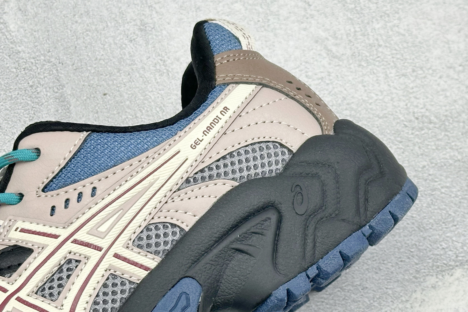YD版Asics Gel-NANDI NR 亚瑟士运动休闲透气专业跑鞋 采用工程弹性双层再生针织密度鞋面材质 后跟3D可