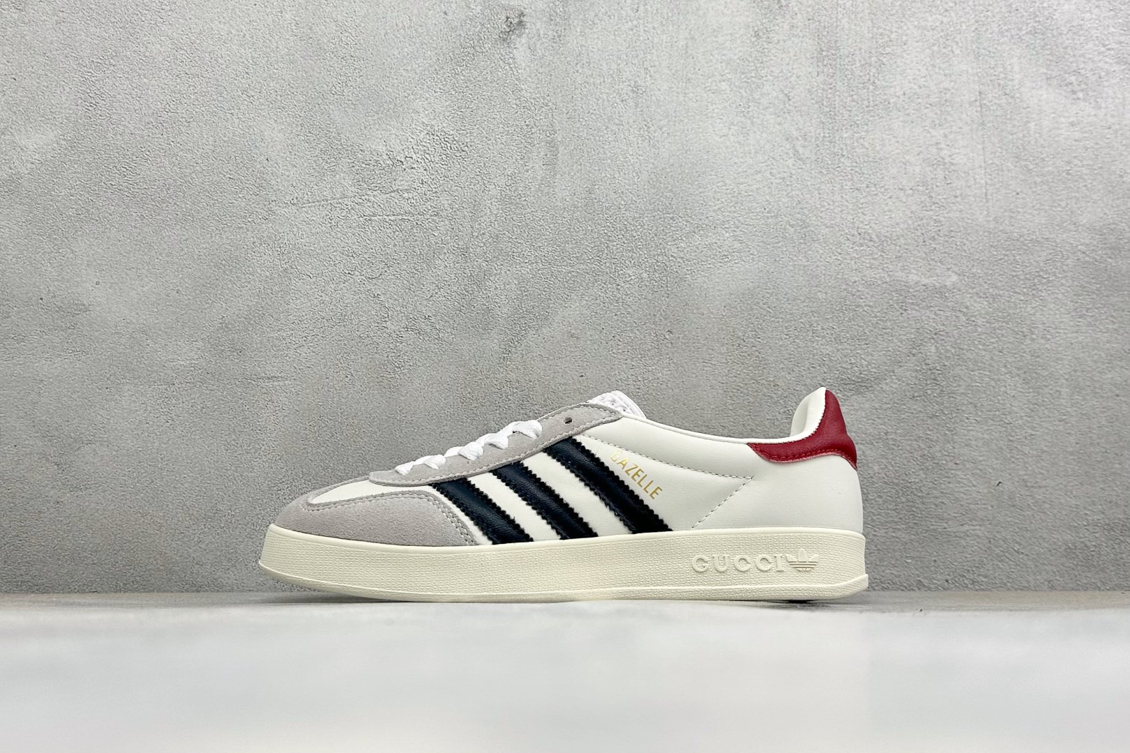 Gucci x Adidas Originals Gazelle INdoor 古驰联名 阿迪达斯 三叶草休闲防滑耐磨低
