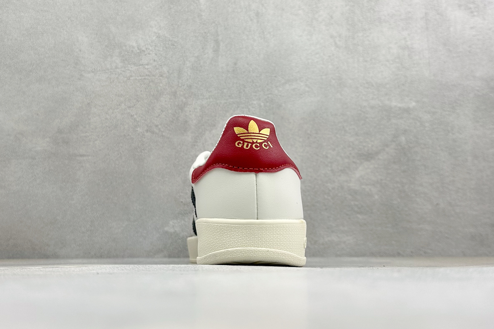 Gucci x Adidas Originals Gazelle INdoor 古驰联名 阿迪达斯 三叶草休闲防滑耐磨低