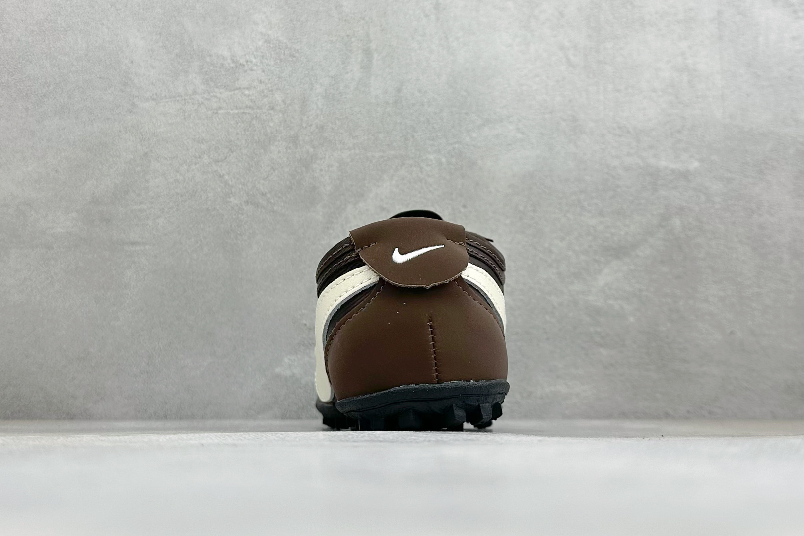Nike Moon Shoe OG Summit 耐克 柔软舒适防滑耐磨 低帮休闲板鞋 货号: II0955-201 尺