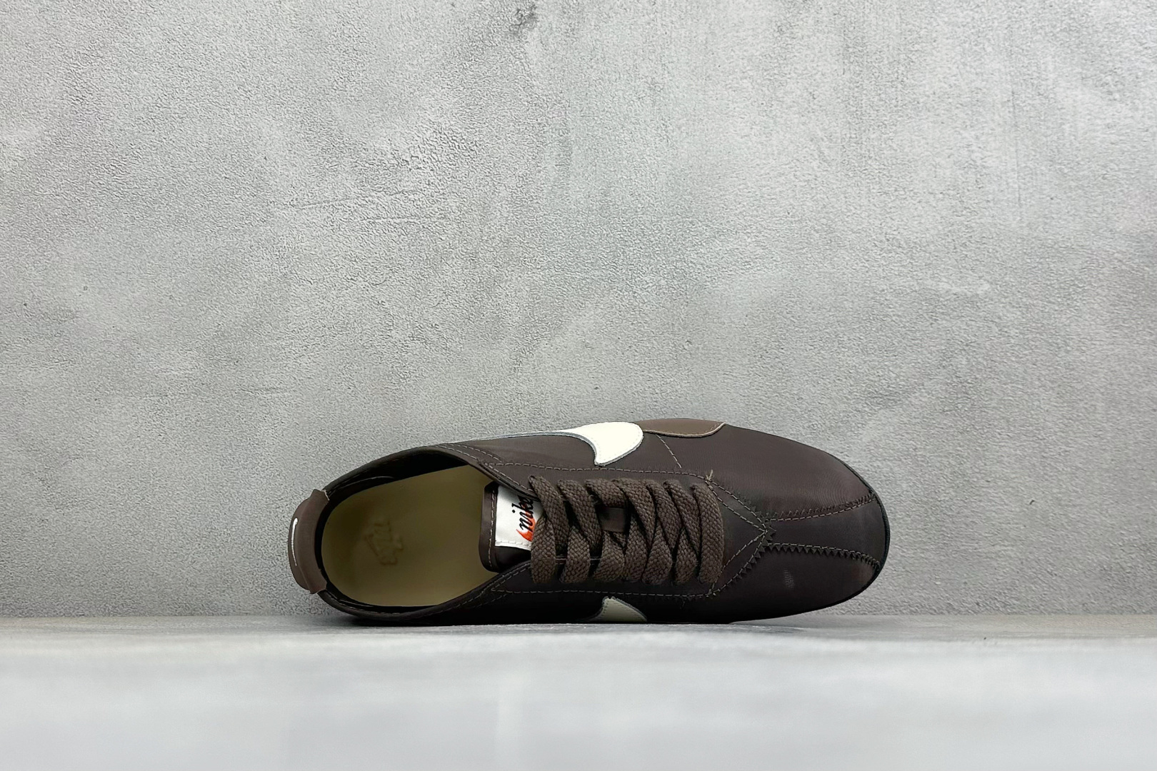 Nike Moon Shoe OG Summit 耐克 柔软舒适防滑耐磨 低帮休闲板鞋 货号: II0955-201 尺