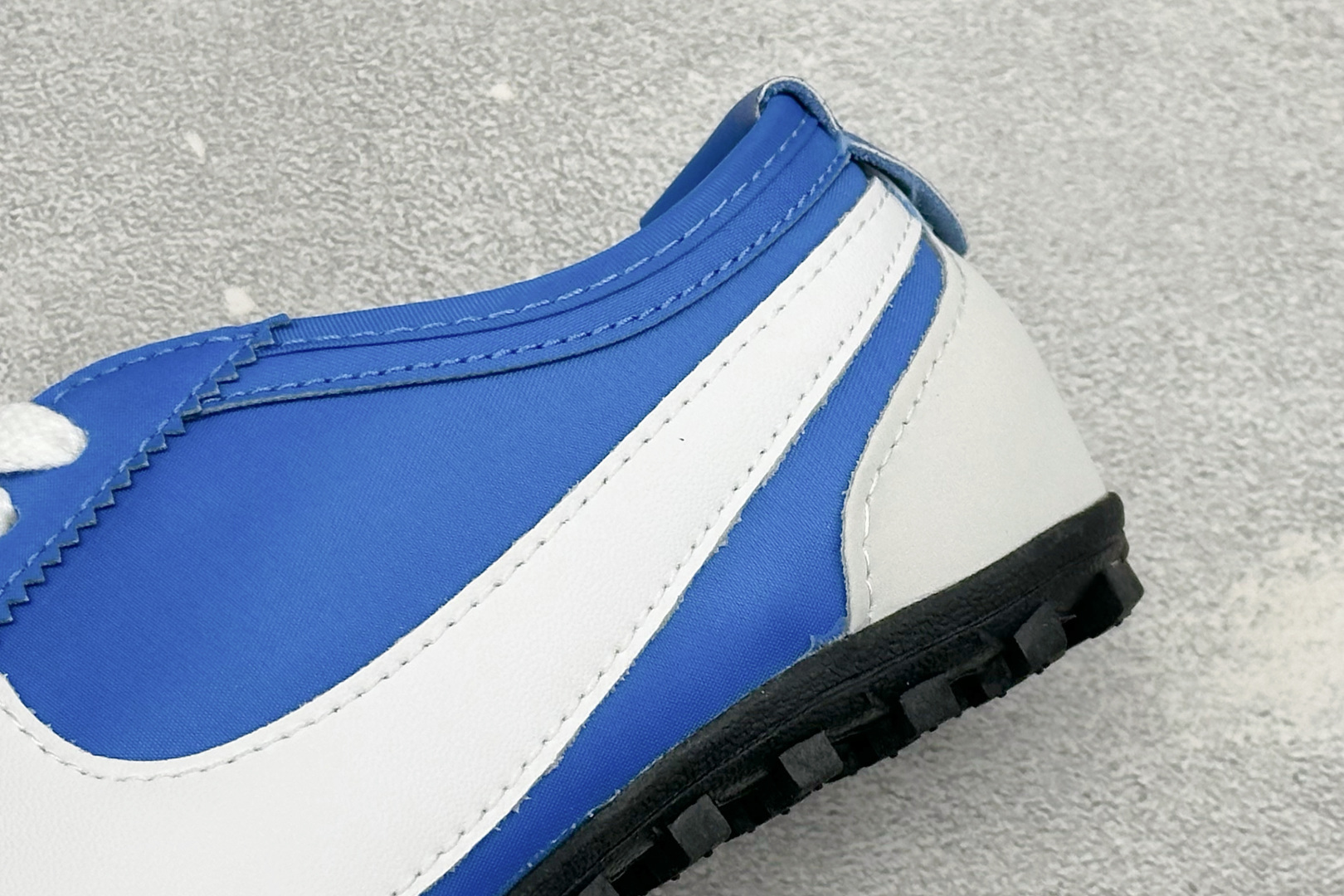 Nike Moon Shoe OG Summit 耐克 柔软舒适防滑耐磨 低帮休闲板鞋 货号: II0407-402 尺