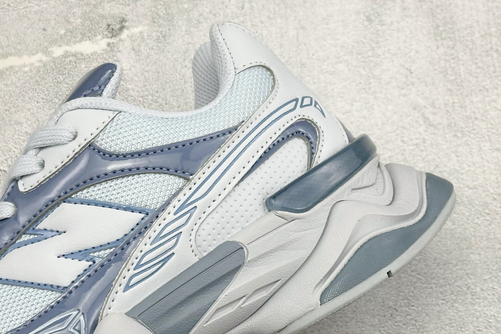 BF版New Balance 9060系列 新百伦 复古休闲运动慢跑鞋 鞋面大身由空间双格及磨砂鞋面拼接而生 采用大 BF版New Balance 9060系列 新百伦 复古休闲运动慢跑鞋 鞋面大身由空间双格及磨砂鞋面拼接而生 采用大