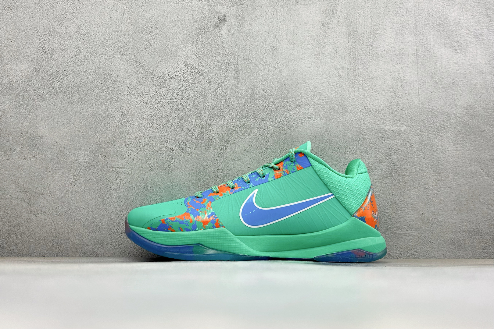 CK版Nk Zoom Kobe V Protro 科比5代 专业实战篮球鞋 货号：IX1200-300 尺码：40 40