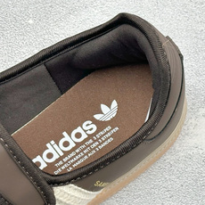 FX版Adidas三叶草SAMBA Jane W 玛丽珍鞋 该鞋款鞋面采用多种材料拼接(缝/车线) Superstar系 FX版Adidas三叶草SAMBA Jane W 玛丽珍鞋 该鞋款鞋面采用多种材料拼接(缝/车线) Superstar系