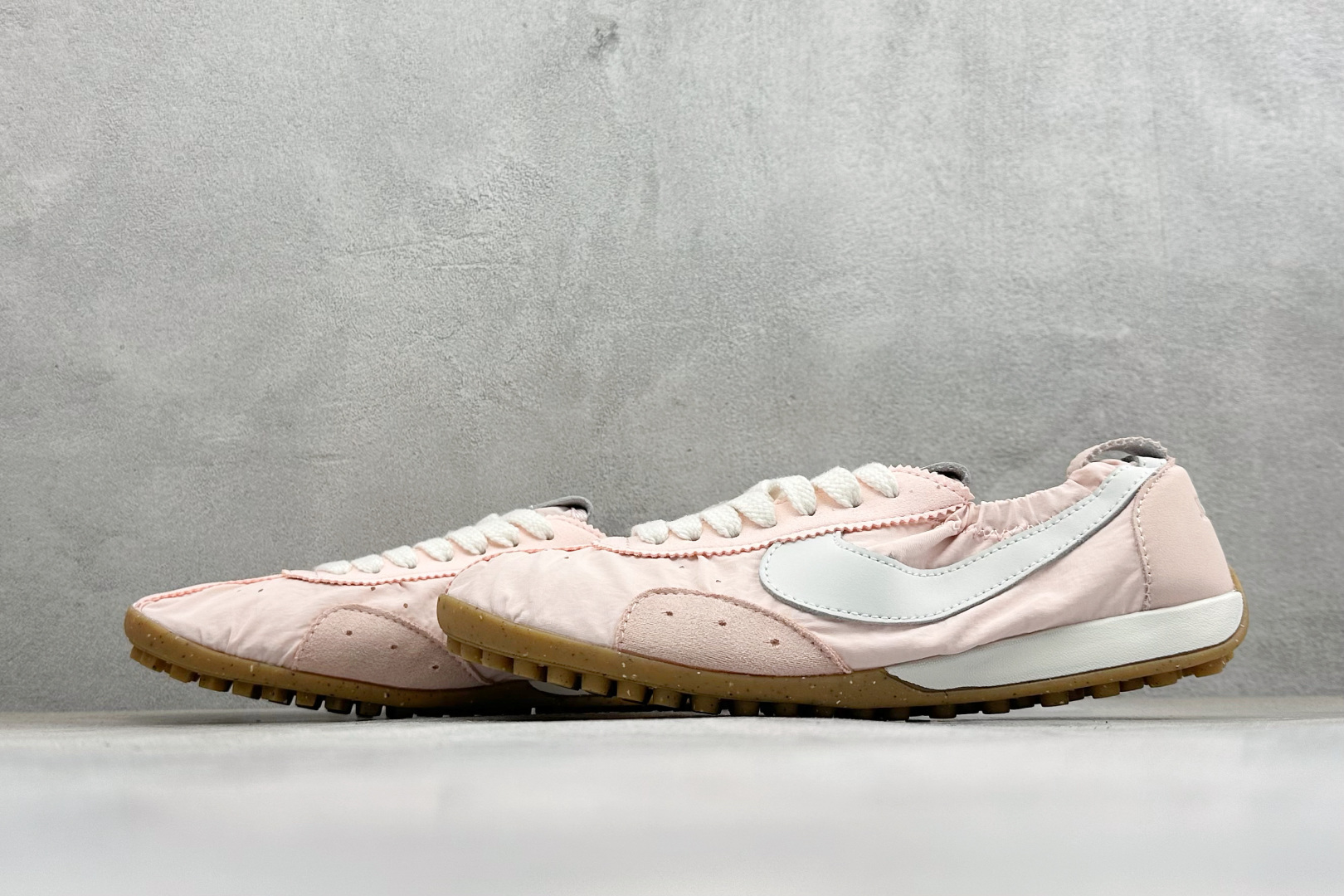 D版Jacquemus x Nike Moon Shoe SP 网红薄底低帮生活休闲鞋 #鞋面采用柔软的尼龙材质与麂皮拼 D版Jacquemus x Nike Moon Shoe SP 网红薄底低帮生活休闲鞋 #鞋面采用柔软的尼龙材质与麂皮拼