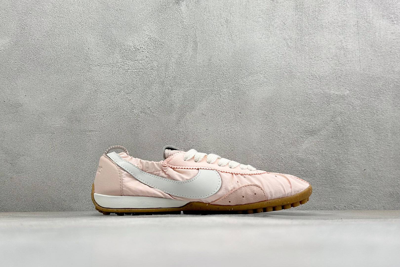 D版Jacquemus x Nike Moon Shoe SP 网红薄底低帮生活休闲鞋 #鞋面采用柔软的尼龙材质与麂皮拼 D版Jacquemus x Nike Moon Shoe SP 网红薄底低帮生活休闲鞋 #鞋面采用柔软的尼龙材质与麂皮拼