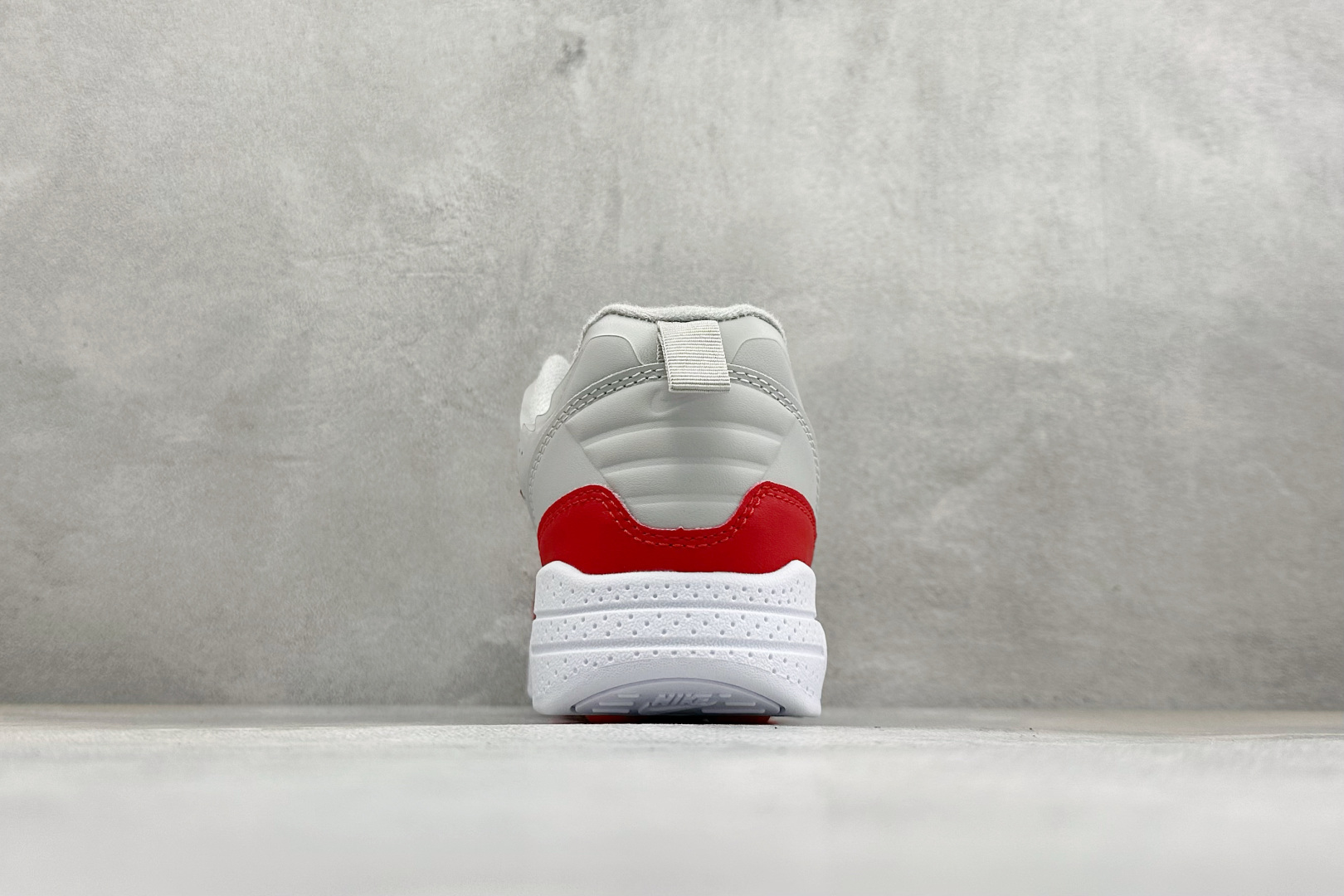 Y版NIKE AIR MAX I MIND 舒适百搭 防滑耐磨 低帮生活休闲鞋 货号：HQ1808-105 尺码：36-