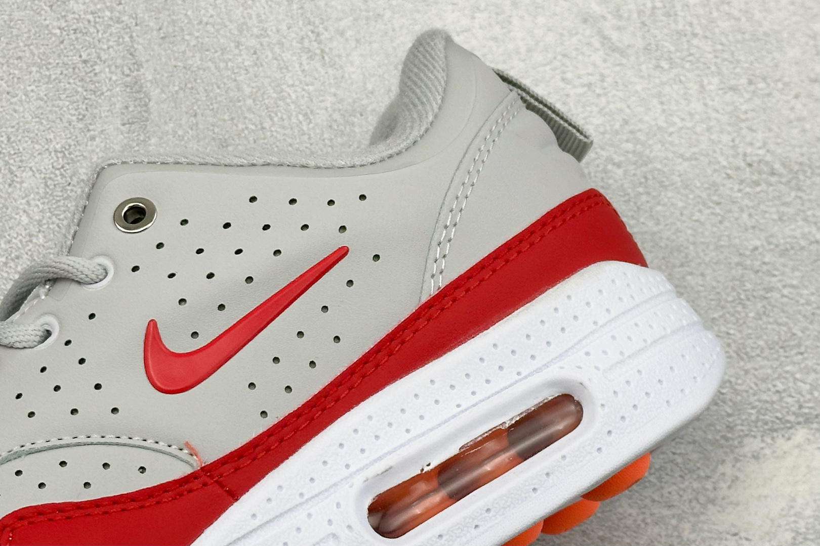 Y版NIKE AIR MAX I MIND 舒适百搭 防滑耐磨 低帮生活休闲鞋 货号：HQ1808-105 尺码：36-