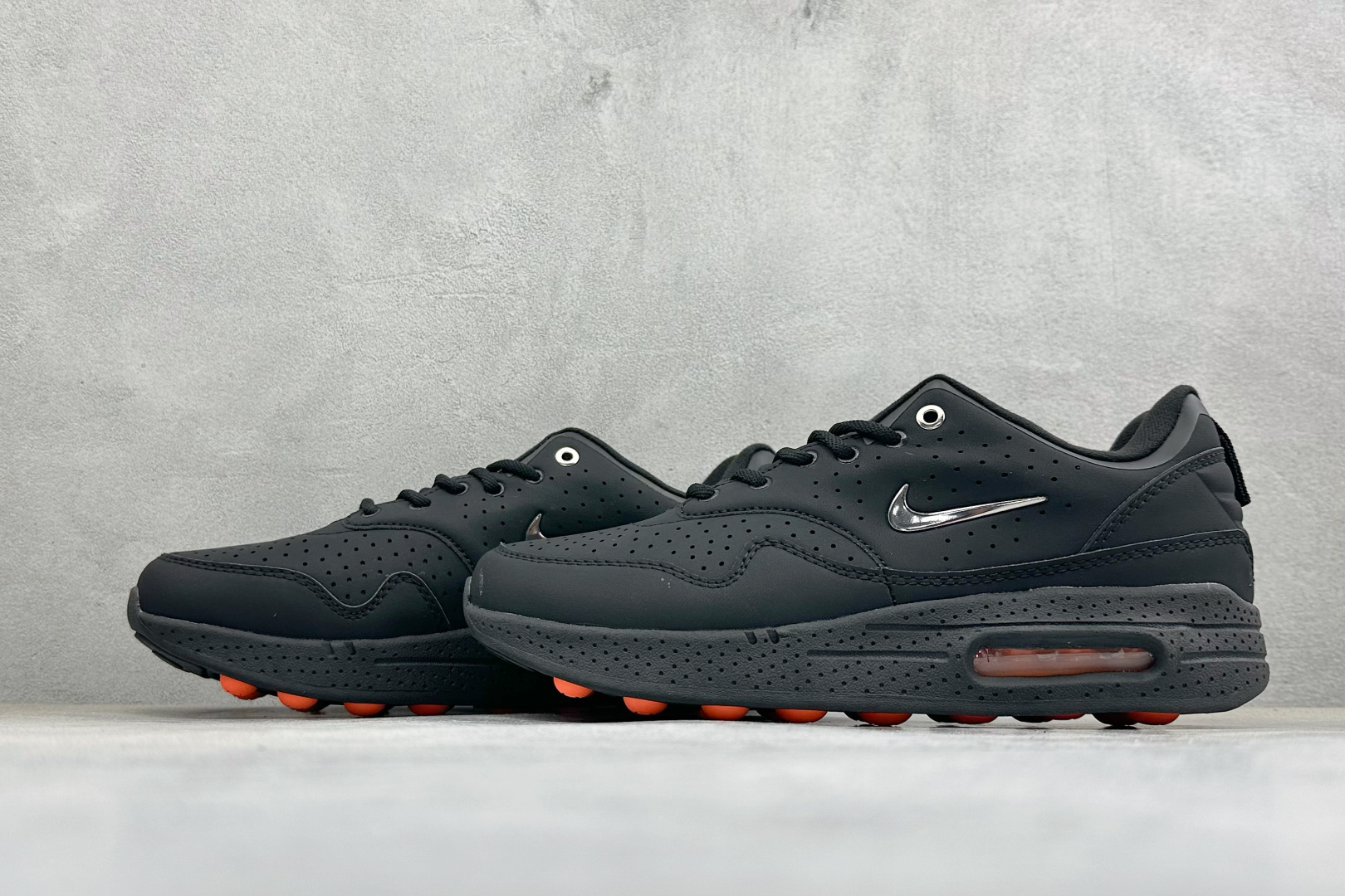 Y版NIKE AIR MAX I MIND 舒适百搭 防滑耐磨 低帮生活休闲鞋 货号：HQ1808-001 尺码：36-